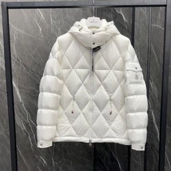 몽클레어 아베롤 패딩 점퍼 화이트