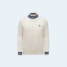 몽클레어 터틀넥 스웨터