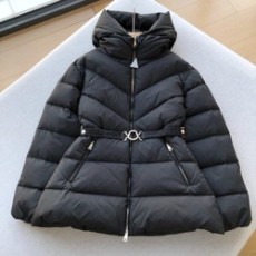 몽클레어 부르 다운 숏패딩