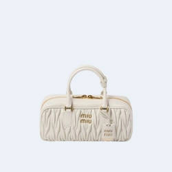 미우미우 라지 아르카디 마테라쎄 나파 가죽백 화이트