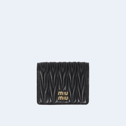 미우미우 마테라쎄 포켓 반지갑