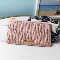 미우미우 마테라쎄 포켓 카드 지갑