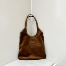 미우미우 아이비 호보 스웨이드