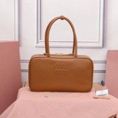 미우미우 보백  5BB172 (송아지 가죽)