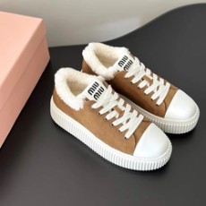 미우미우 스웨이드 스니커즈