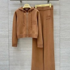 미우미우 트레이닝 져지 츄리닝 세트