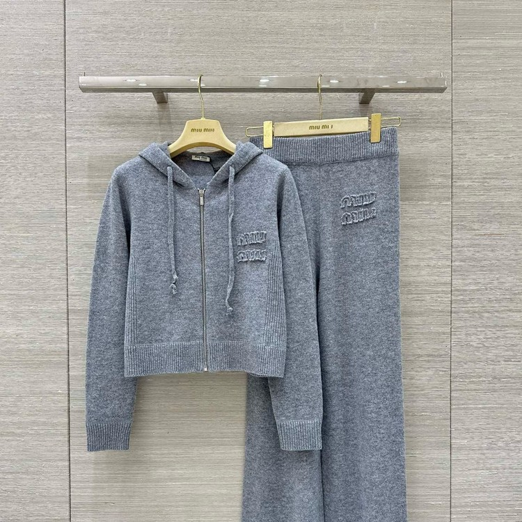 미우미우 트레이닝 져지 츄리닝 세트