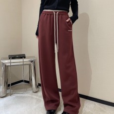 미우미우 트레이닝 팬츠