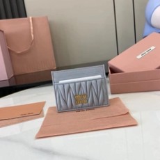 미우미우 세룰리안 가죽 카드 지갑 5MC076