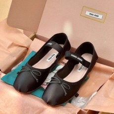 미우미우 세틴 발레리나