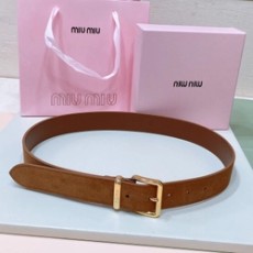 미우미우 스웨이드 벨트