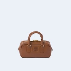 미우미우 레귤러 아르카디 가죽백 코냑