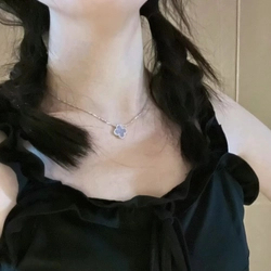 반클리프 알페 알함브라 펜던트