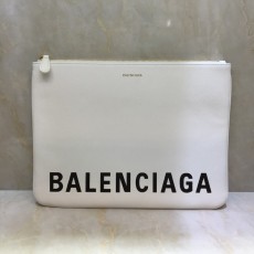 발렌시아가 클러치