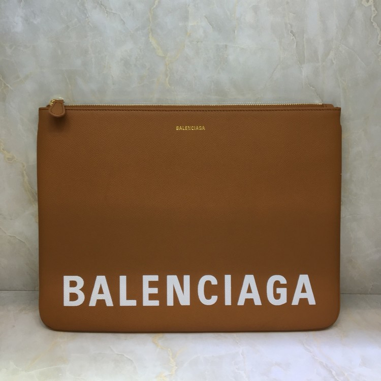 발렌시아가 클러치