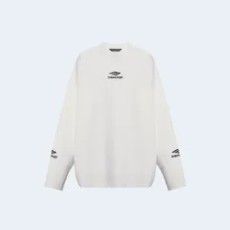 발렌시아가 크루넥 스웨터