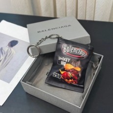 발렌시아가 칩스 백참 키링