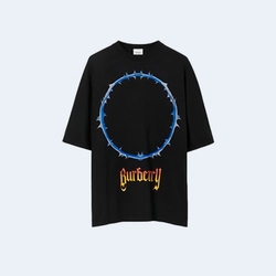 버버리 톤 앤 로고 프린트 코튼 오버사이즈 티셔츠
