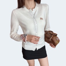 버버리 체크 포인트 가디건 아이보리