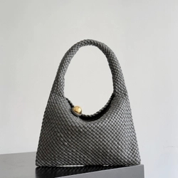 보테가베네타 토스카 숄더백 31