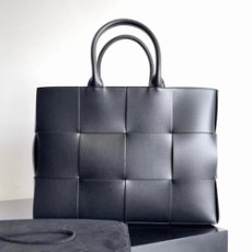 보테가베네타 아르코 토트 37cm 올블랙