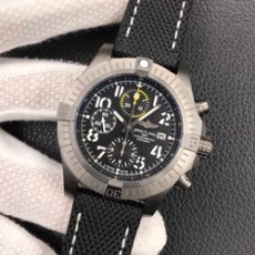 브라이틀링 어벤저 크로노그래프 블랙