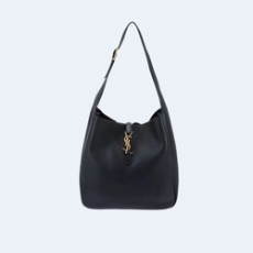 생로랑 LE5A7 호보백