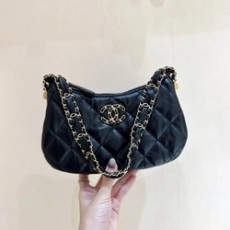 샤넬 19 호보백 미니 스몰