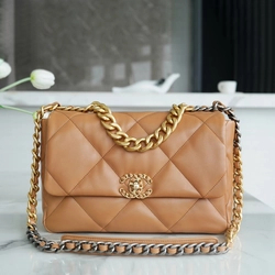 샤넬 19백 라지 골드 체인 램스킨 캬라멜