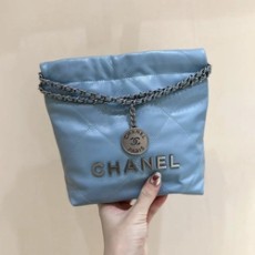 샤넬 22백 라이트 블루 샤이니 카프스킨