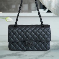 샤넬 클래식 미디엄 블랙 캐비어