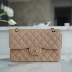 샤넬 클래식 스몰 워시드 다크 베이지 금장 카프스킨