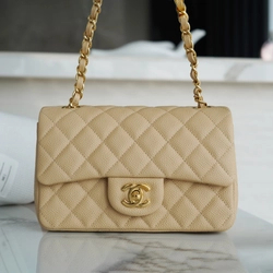 샤넬 클래식 미니 베이지 금장 캐비어