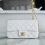 샤넬 클래식 골드볼 플랩백 미니 화이트