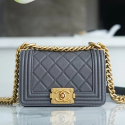 샤넬 보이백 미니 다크 그레이 금장 캐비어