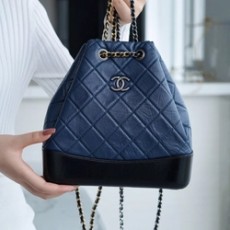 샤넬 가브리엘 백팩 스몰 블루