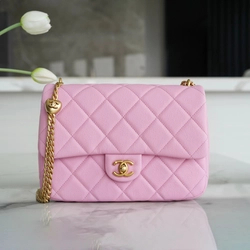 샤넬 미디엄 스윗 하트 플랩 핑크