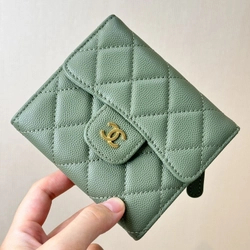 샤넬 클래식 스몰 지갑 캐비어 골드 메탈