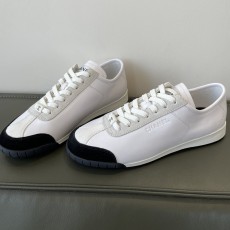 샤넬 스니커즈 카프스킨 벨벳 카프스킨 화이트/블랙