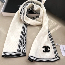 샤넬  양모 100% CC 로고 머플러