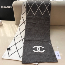 샤넬  양모 100% CC 로고 머플러