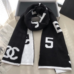 샤넬  양모 100% NO5 로고 머플러