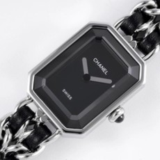 샤넬 프리미에르 화이트 블랙