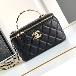 샤넬 24A 스트라스 CC로고 직사각 베니티백 A96095