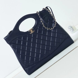 샤넬 31 라지 쇼핑백 토트백 네이비 금장