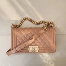 샤넬 보이백 미디움 캐비어 보이백