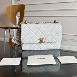 샤넬 24C 뉴시즌 체인 플랩백 22 화이트 AS2649