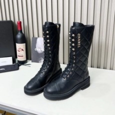 샤넬 25SS 컴뱃 퀄팅 롱부츠 램스킨