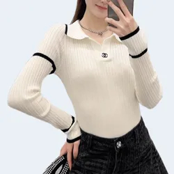 샤넬 브이넥 로고 골지 니트 화이트