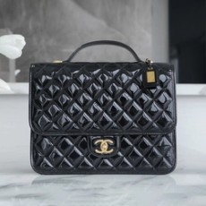 샤넬 라지 백팩 블랙 금장 유광